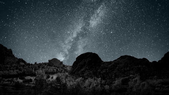 特朗普表示美军阅兵式将超越奥运会或世界杯，这背后的意义和成本如何评估？ 造车将必须用锂电